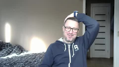 Snapshot of harrysnake chatting on February 15, 10:11 am HarrySnake online show from February 15, 10:11 am