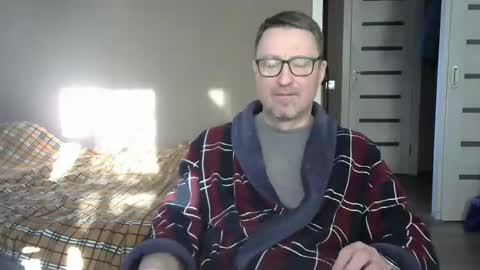 Snapshot of harrysnake chatting on February 28, 6:43 am HarrySnake online show from February 28, 6:43 am