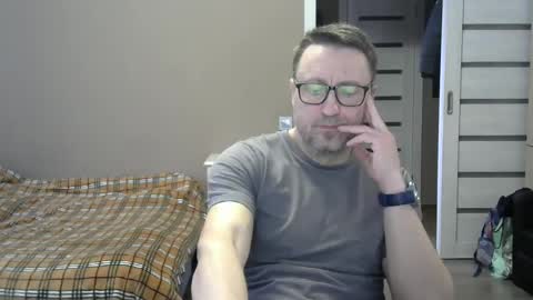 Snapshot of harrysnake chatting on March 3, 6:37 am HarrySnake online show from March 3, 6:37 am