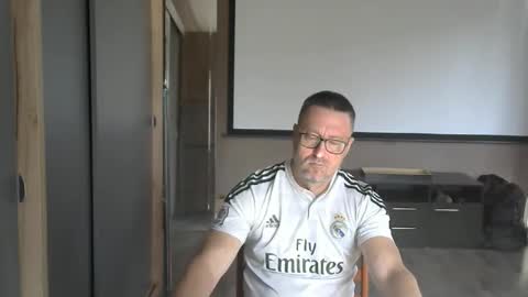 Snapshot of harrysnake chatting on September 16, 11:00 am HarrySnake online show from September 16, 11:00 am