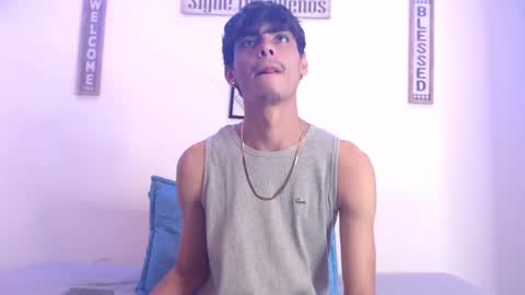 Snapshot of harrythomson1 chatting on February 17, 2:42 am harry thomson online show from February 17, 2:42 am