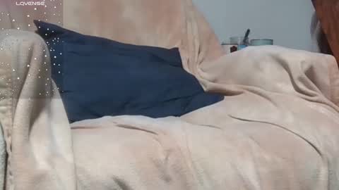 Snapshot of harrytut chatting on October 31, 5:41 am harrytut online show from October 31, 5:41 am