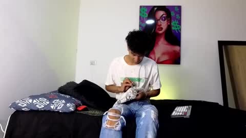 Snapshot of harrytwink18 chatting on January 14, 1:28 pm HARRY online show from January 14, 1:28 pm