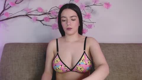     online show from February 2, 2:13 pm