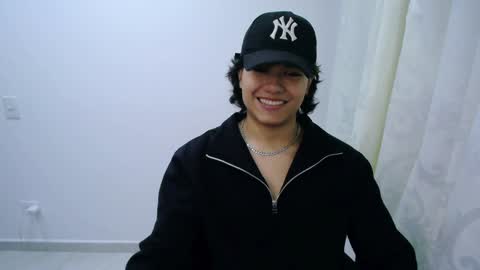 Snapshot of haru_boi chatting on February 7, 4:27 am Haru online show from February 7, 4:27 am