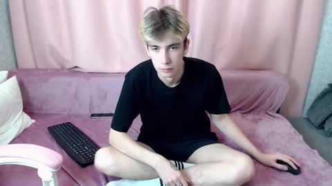 harvey_foster online show from November 1, 11:45 am