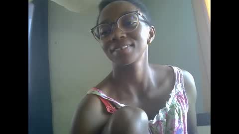 Snapshot of harysette chatting on March 27, 7:58 am harysette online show from March 27, 7:58 am