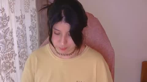 Snapshot of hasley_bbylee chatting on May 21, 7:32 pm lady online show from May 21, 7:32 pm