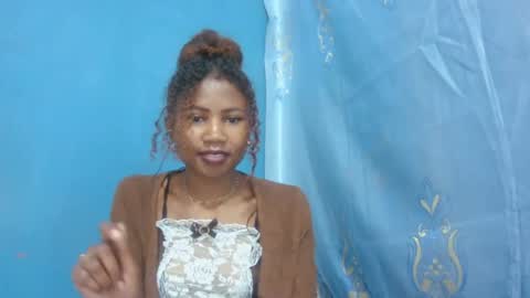 Snapshot of hasleyinah chatting on June 27, 2:23 pm hasleyinah online show from June 27, 2:23 pm