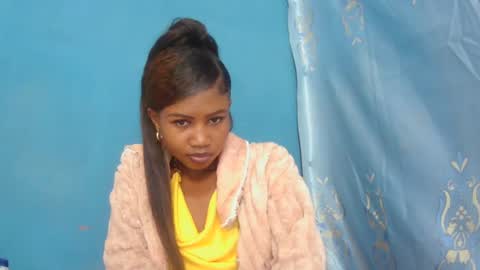 Snapshot of hasleyinah chatting on July 13, 12:08 pm hasleyinah online show from July 13, 12:08 pm