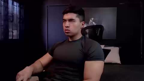 hat_guy01 online show from March 20, 10:03 pm