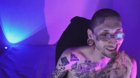 More content   2   online show from November 14, 2:54 am