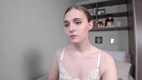 Snapshot of havagooday chatting on November 16, 7:14 am Mia online show from November 16, 7:14 am