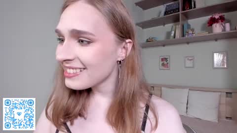 Mia online show from June 26, 1:59 pm