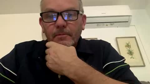 hawks2113 online show from February 24, 12:48 pm