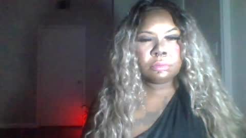 hawtchoc37 online show from June 26, 6:18 am