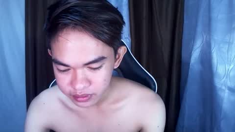 Snapshot of hayden_cumgiver chatting on December 20, 9:17 pm jon hayden online show from December 20, 9:17 pm