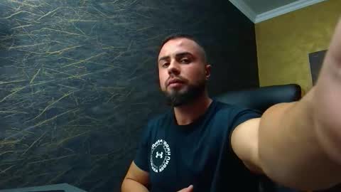 HayesWood online show from November 4, 5:50 am