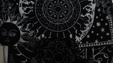 Hayle Woods online show from December 7, 3:04 am