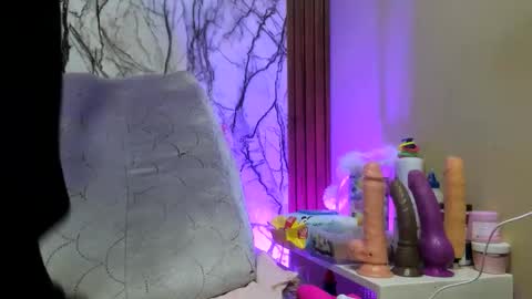 Snapshot of hayleymiller_vc chatting on November 3, 1:08 am hayley miller online show from November 3, 1:08 am