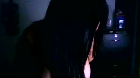 Snapshot of haylie85 chatting on November 2, 2:25 am haylie85 online show from November 2, 2:25 am