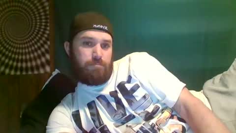 Snapshot of hazel198812 chatting on January 14, 2:06 am hazel198812 online show from January 14, 2:06 am