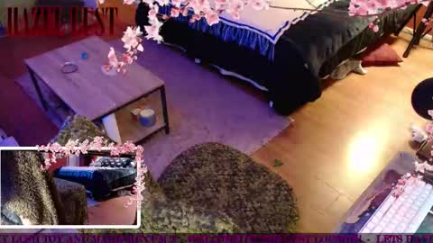 Snapshot of hazel_lust chatting on March 21, 2:05 am Hazel Lust online show from March 21, 2:05 am