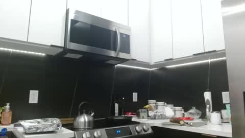 Hazel online show from January 18, 12:14 am