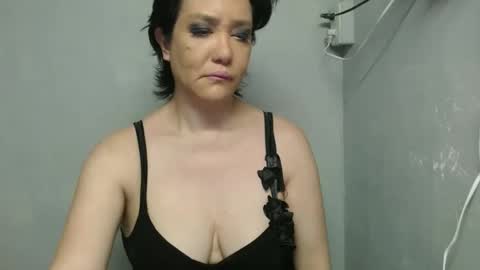 hazelannenatividad3 online show from April 23, 6:10 pm