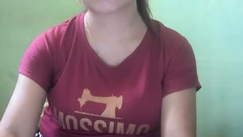 Snapshot of hazeldhane chatting on June 8, 1:28 am hazeldhane online show from June 8, 1:28 am
