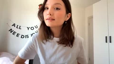 Kira online show from May 6, 10:09 am