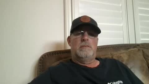 Snapshot of hdeuce22 chatting on May 6, 8:25 pm Hdeuce22 online show from May 6, 8:25 pm