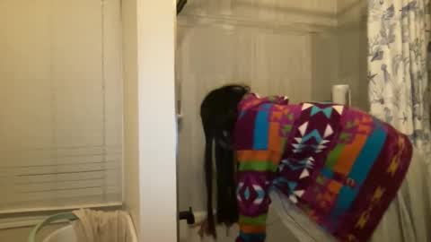 Snapshot of headykity710 chatting on December 14, 4:29 am Trap Goddess online show from December 14, 4:29 am