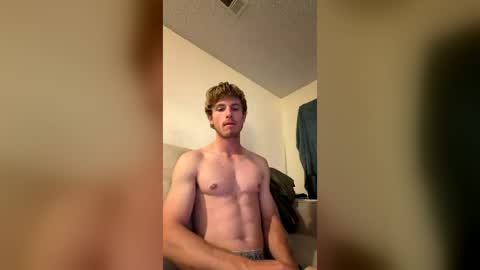 Snapshot of healthiest_cock chatting on August 5, 7:00 am healthiest_cock online show from August 5, 7:00 am