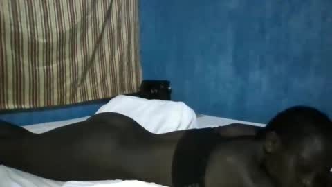 Snapshot of heart_star chatting on December 2, 7:49 pm heart_star online show from December 2, 7:49 pm