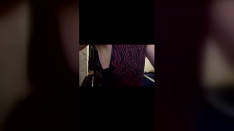 Snapshot of heartbig05 chatting on March 9, 12:03 am heartbig05 online show from March 9, 12:03 am