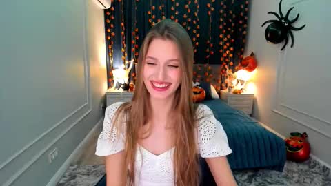 Snapshot of heartedlove_1 chatting on October 10, 8:08 pm heartedlove_1 online show from October 10, 8:08 pm