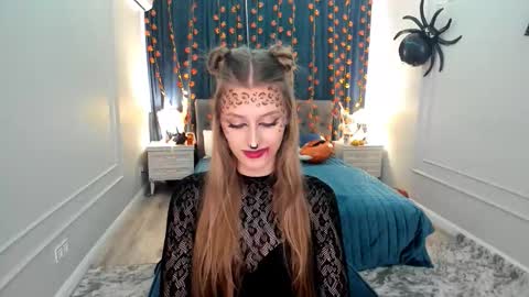 Snapshot of heartedlove_1 chatting on October 13, 11:43 am heartedlove_1 online show from October 13, 11:43 am