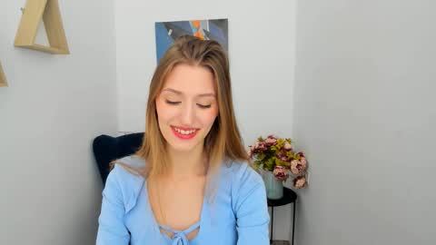 heartedlove_1 online show from March 6, 4:09 am