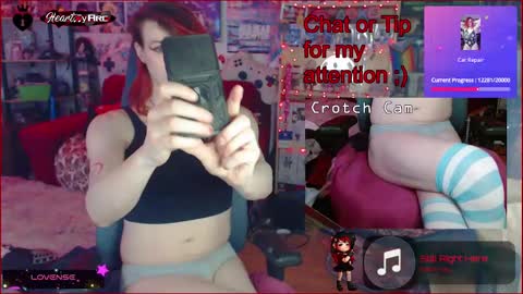 Snapshot of heartmyarc chatting on February 22, 5:02 am HeartMyArc online show from February 22, 5:02 am