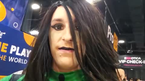 Snapshot of heartmyarc chatting on October 24, 9:55 pm HeartMyArc online show from October 24, 9:55 pm