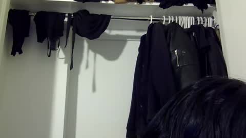 heatwavee online show from December 1, 9:37 pm