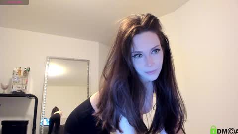 Snapshot of heaveniabb chatting on January 5, 4:36 am Helen online show from January 5, 4:36 am