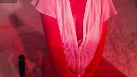 Snapshot of heavenlykiss chatting on September 18, 7:43 am Chani online show from September 18, 7:43 am