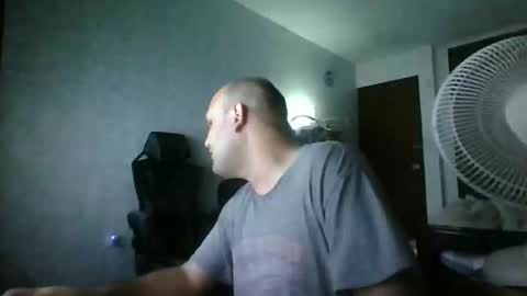 Snapshot of heavy_rebellxc chatting on September 9, 7:30 am Heavy Rebell online show from September 9, 7:30 am