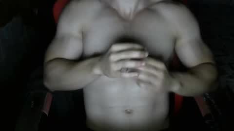 Snapshot of hebarsensei chatting on December 18, 3:45 am hebarsensei online show from December 18, 3:45 am