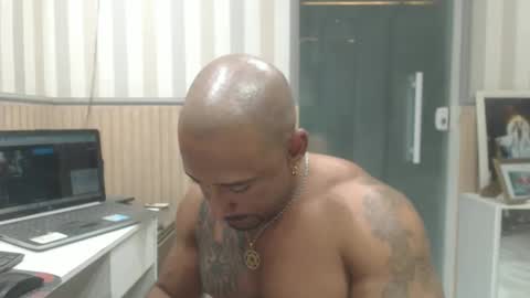 hebertgomes online show from October 24, 1:57 am