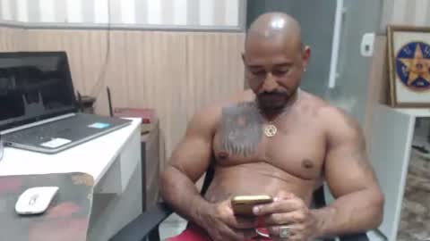 hebertgomes online show from February 3, 2:53 am