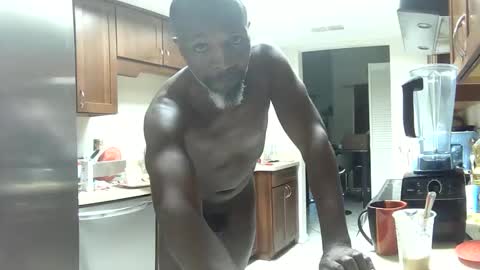 Snapshot of heblack chatting on March 7, 7:33 pm HE Black online show from March 7, 7:33 pm