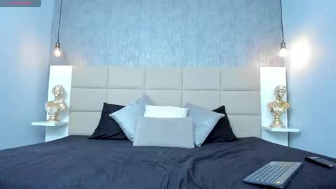 Keira Hecate online show from April 22, 7:15 pm